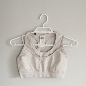 Gymshark Women's Sz M Grey Vital Rise Medium Support Keyhole Stretch‎ Sports Bra